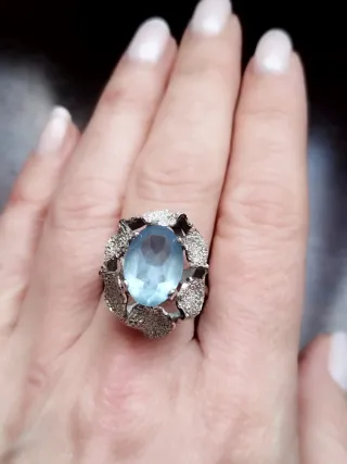 Anillo Oro Blanco 9k con Aguamarina