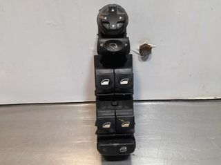 1181718 mando elevalunas 96749624zd peugeot 2008