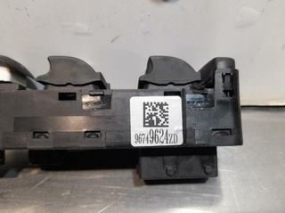 1181718 mando elevalunas 96749624zd peugeot 2008