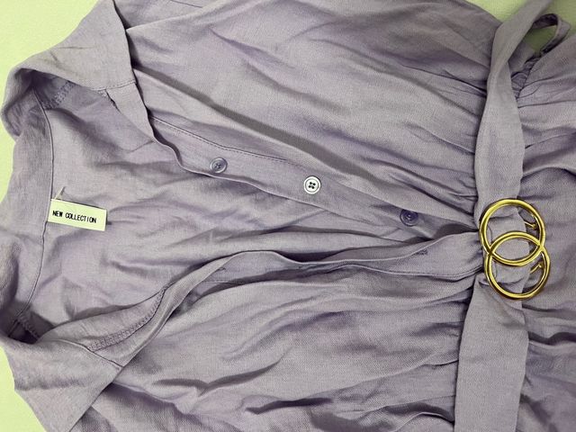 Blusa morada larga con cinturón