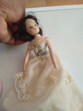 Muñeca vintage porcelana vestido encaje