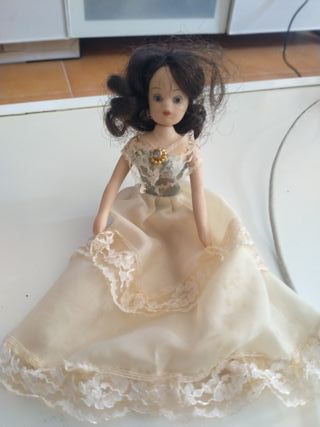 Muñeca vintage porcelana vestido encaje