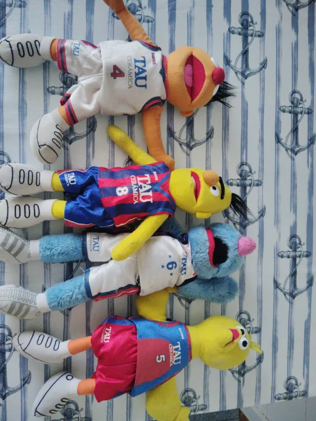 Lote 4 Peluches Barrio Sésamo Baskonia