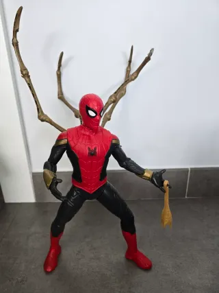 Figura Spiderman con Accesorios