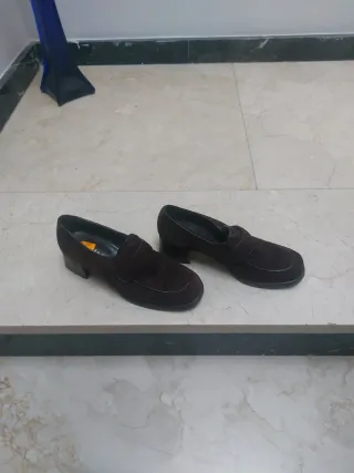 Zapatos mujer, de ante marrón T.36