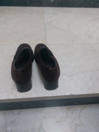 Zapatos mujer, de ante marrón T.36