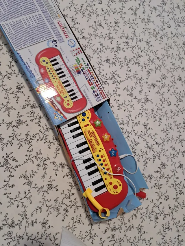 Piano infantil electrónico con micrófono