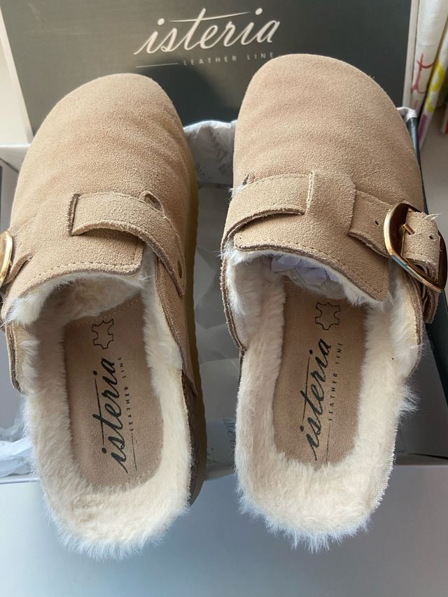 Zuecos Istria serraje pelo plataforma beige