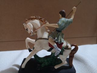 Statua San Giorgio a cavallo drago