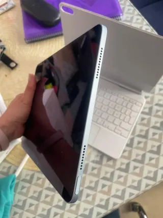 iPad Air 11 128GB + Teclado + Lápiz+ cable cargad