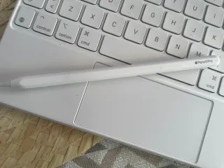 iPad Air 11 128GB + Teclado + Lápiz+ cable cargad