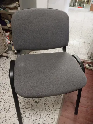 3 Sillas de oficina tapizadas