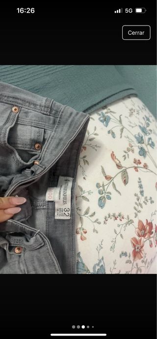Pantalones vaqueros grises