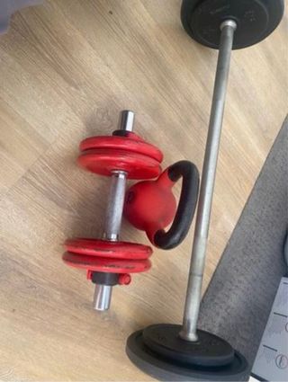 Pack gimnasio: Mancuerna, pesa rusa y barra