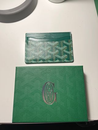 Tarjetero Goyard 
