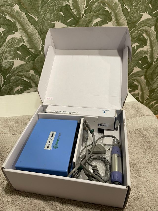 Torno para uñas JD800