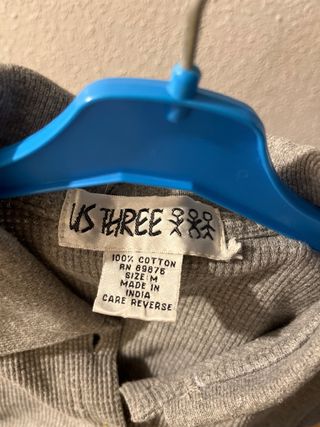 Polo gris US THREE manga corta