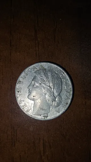 Moneta antica 1 Lira. ARANCIA del 1949