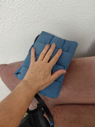 Bolso bandolera acolchado azul
