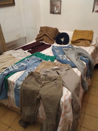 Pantalones vaqueros Zara y Mango mujer