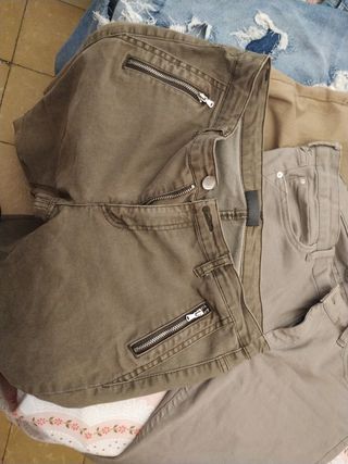 Pantalones vaqueros Zara y Mango mujer