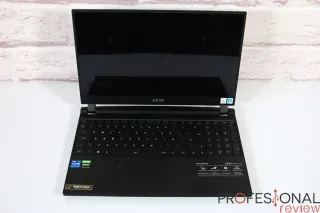 Portátil Gigabyte Aero 15 OLED XD Negro