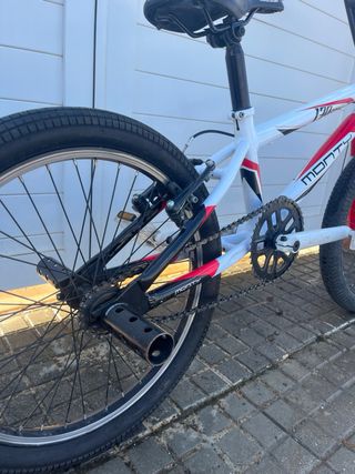 Bicicleta BMX Monty
