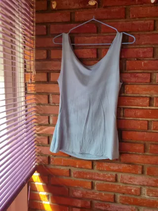 Camiseta tirantes azul