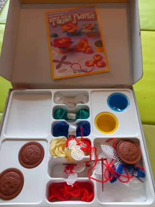 Juego para tejer flores