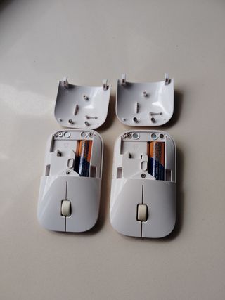 2 Ratones Inalámbricos HP Blancos sin Dongle USB.