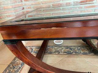 Mesa de centro grande de madera y cristal