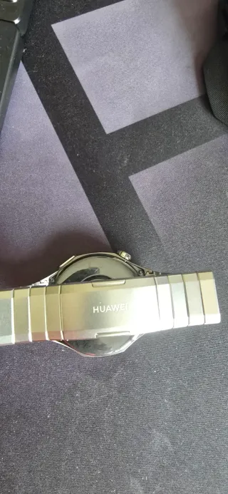 Orologio Huawei GT 5 Pro in titanio