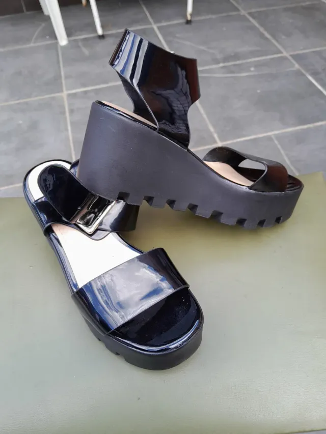 Sandalias de plataforma negras mujer