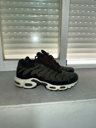 Nike TN Talla 40 Verde/Negro