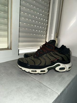 Nike TN Talla 40 Verde/Negro
