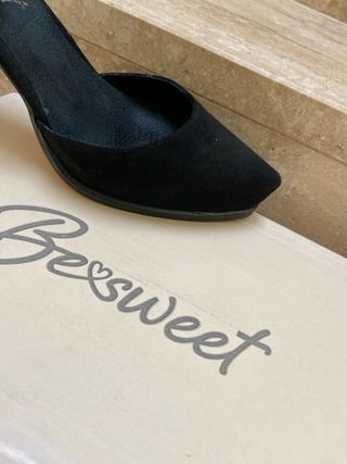 Zapatos de tacón negros