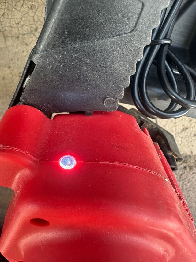 3 Mini Motoserras Elétricas a Bateria