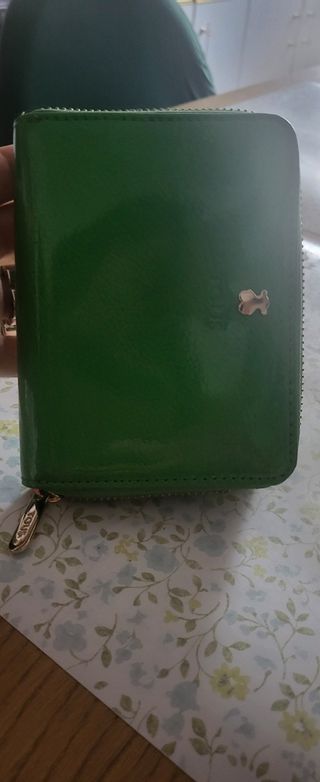 Monedero Tous Verde BrillanteMedidas13×10cm