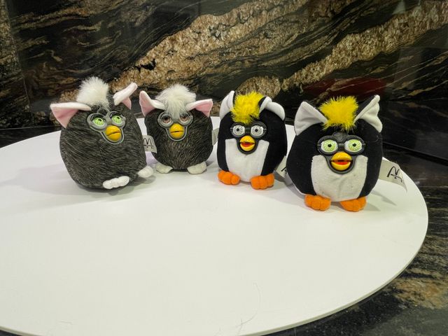 Furby McDonald’s Happy Meal 2000