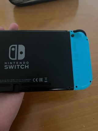 Nintendo Switch Azul y Rojo
