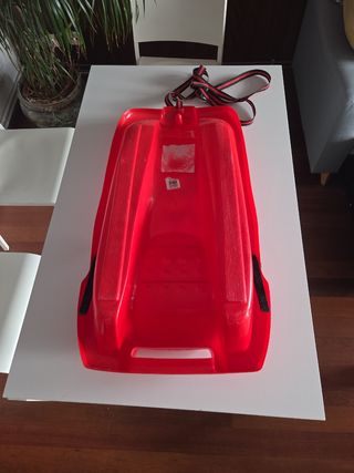 Trineo para niño rojo