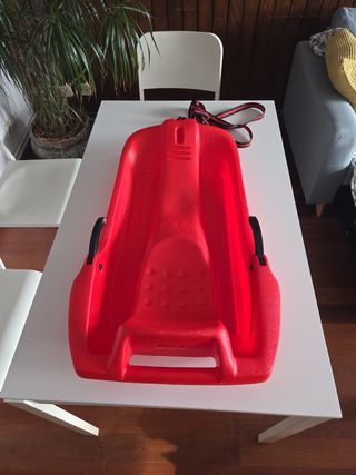 Trineo para niño rojo
