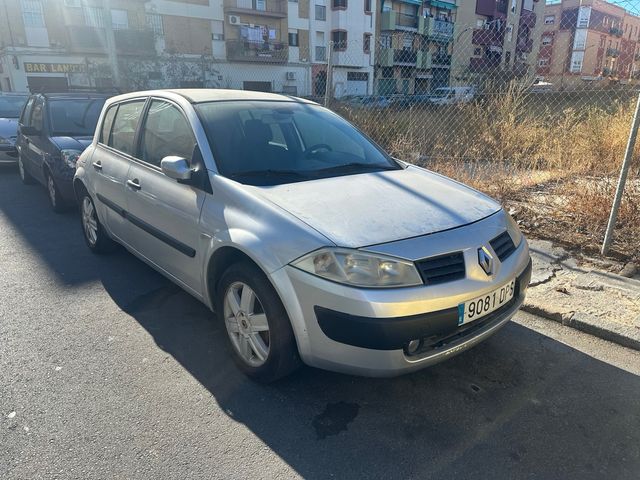 RENAULT MEGANE 5 Puertas 1.5 dCi 105cv Año 2006