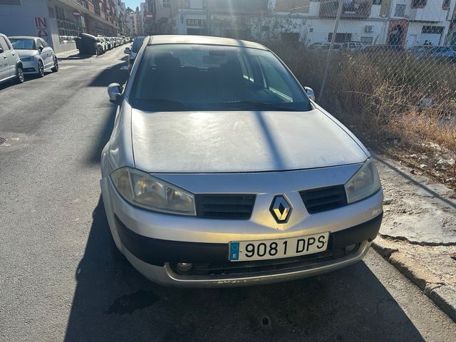 RENAULT MEGANE 5 Puertas 1.5 dCi 105cv Año 2006