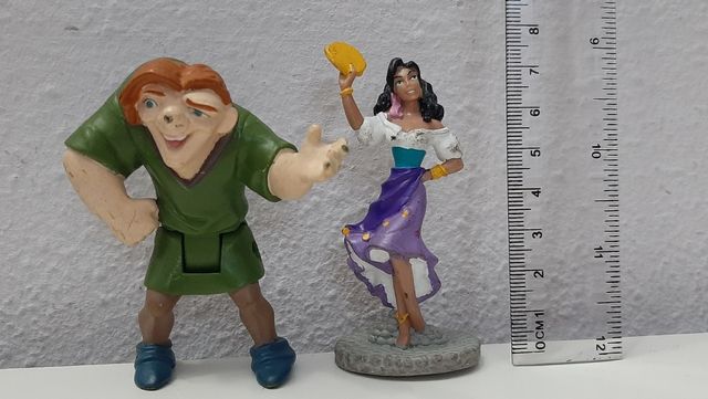 Muñecos Disney PVC Quasimodo y Esmeralda