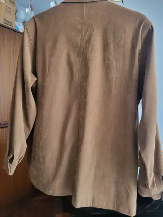 Chaqueta- camisa ó Sobrecamisa antelina
