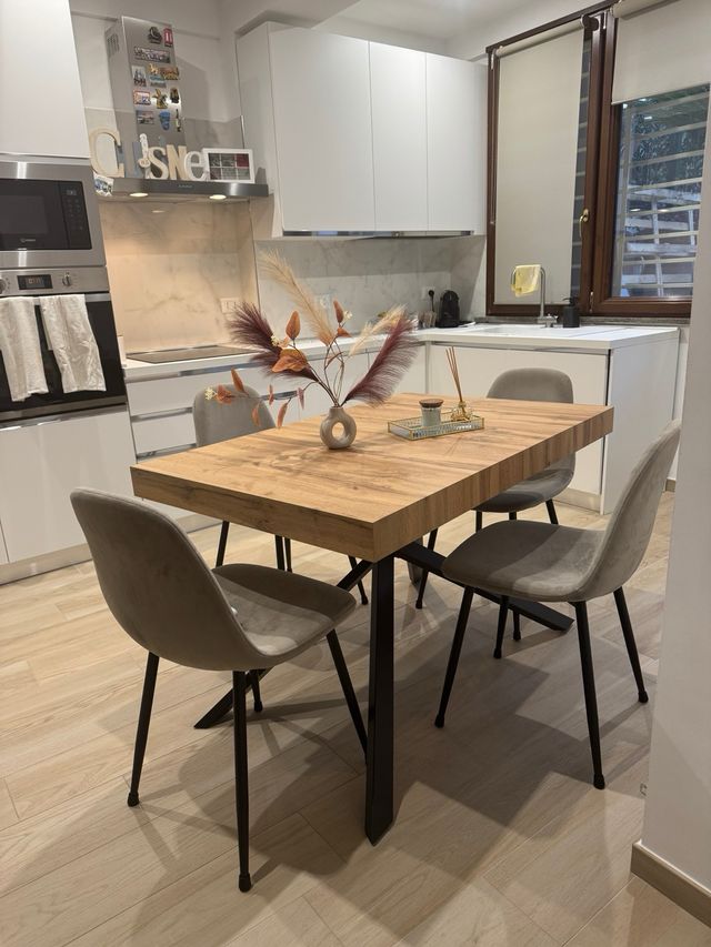 Tavolo allungabile legno e marrone