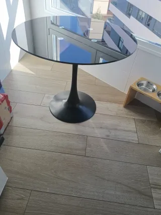 Mesa redonda cristal negra