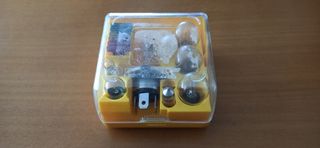 Caja bombillas de recambio H4