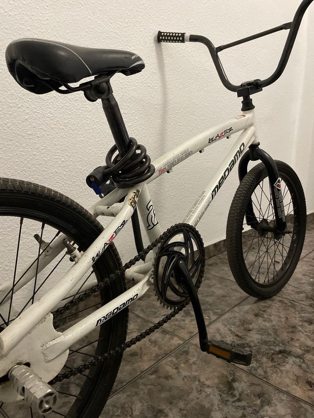 Bicicleta BMX Megamo Blanca